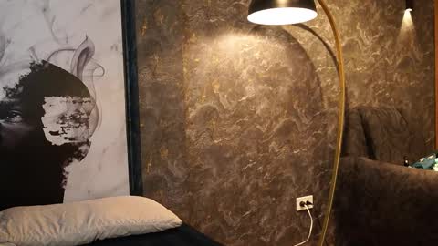 Snapshot of susan_wall chatting on February 16, 12:56 pm susan_wall online show from February 16, 12:56 pm