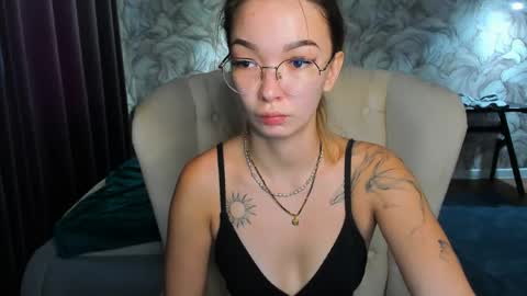 susannjohnson online show from April 13, 12:49 am