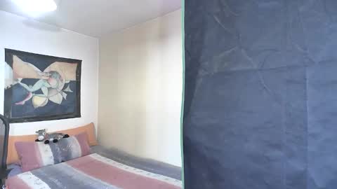 susioo online show from April 15, 7:59 am