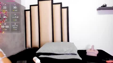 sussanmilf  online show from October 17, 10:51 am