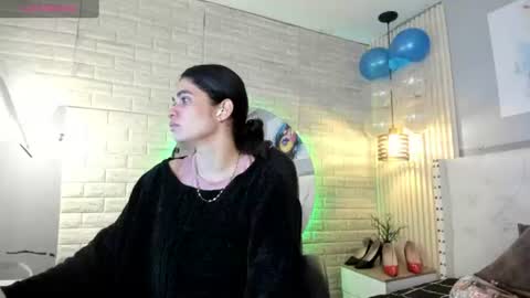 Snapshot of sussy__stone chatting on June 17, 11:56 am online show from June 17, 11:56 am