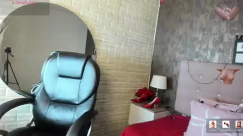Snapshot of sussy__stone chatting on July 16, 12:00 pm online show from July 16, 12:00 pm