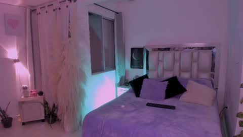 sussy_bell_ online show from June 11, 3:15 am