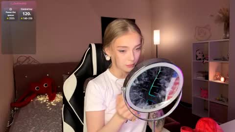 Jessica online show from April 8, 1:55 pm