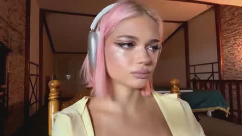 Stacy online show from August 9, 8:58 pm