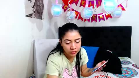 suzy_0 online show from June 24, 4:39 pm