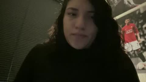 Snapshot of suzyishellawet chatting on February 17, 7:38 am Suzy online show from February 17, 7:38 am