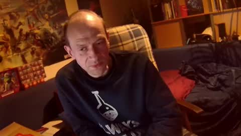 Snapshot of svenerd______ chatting on February 8, 11:41 pm svenerd______ online show from February 8, 11:41 pm