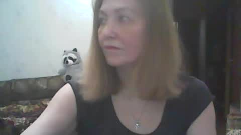 sweet4blonde67 online show from June 15, 3:36 pm
