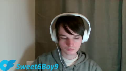 Sweet boy online show from April 12, 8:25 pm