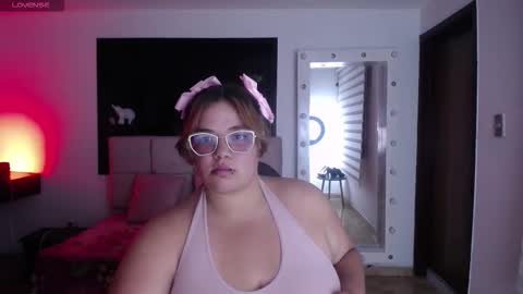 sweet__cat__ online show from March 26, 7:30 pm