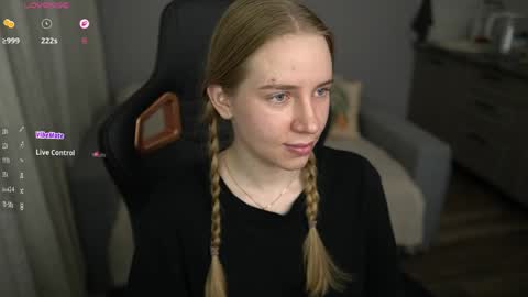 Michelle online show from May 22, 5:51 pm