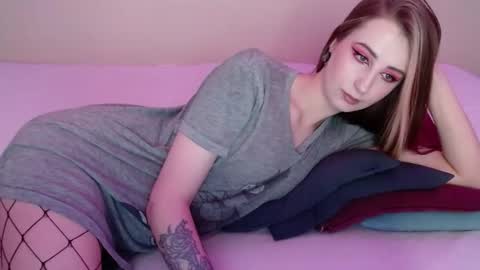 Snapshot of sweet_alica15 chatting on June 17, 6:20 pm Alice online show from June 17, 6:20 pm