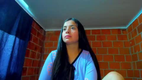 sweet and hot alaia online show from November 20, 11:54 am