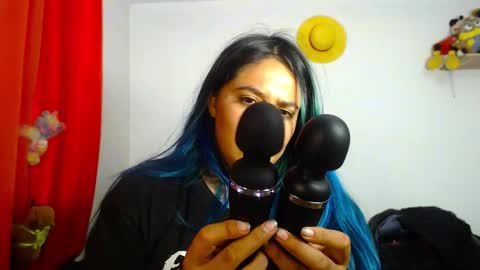 Snapshot of sweet_bubblee chatting on February 9, 10:25 pm Bubbles online show from February 9, 10:25 pm