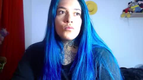 Snapshot of sweet_bubblee chatting on February 16, 12:18 am Bubbles online show from February 16, 12:18 am