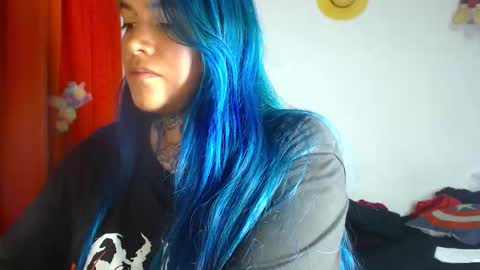 Snapshot of sweet_bubblee chatting on February 23, 11:13 pm Bubbles online show from February 23, 11:13 pm