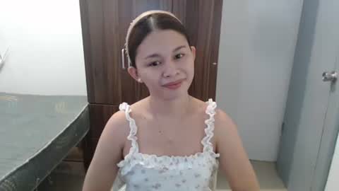 sweet_cassyxx online show from April 7, 9:32 am