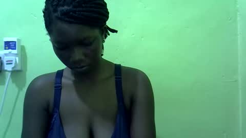 sweet_cherie1 online show from May 26, 6:42 am