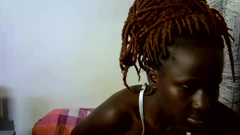 Snapshot of sweet_diva19 chatting on June 19, 9:51 pm sweet_diva19 online show from June 19, 9:51 pm