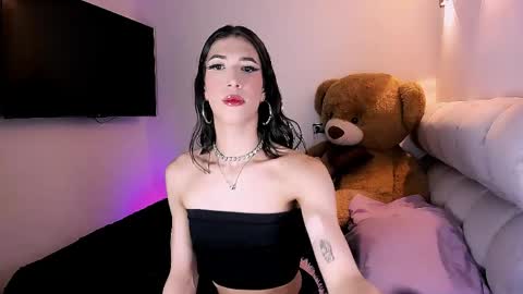 Snapshot of sweet_falon chatting on April 16, 9:43 am Sweet Fhalon online show from April 16, 9:43 am