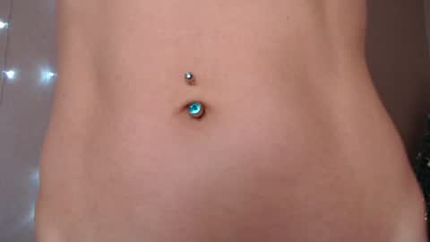 Snapshot of sweet_lil_thing chatting on February 2, 6:23 am Jen online show from February 2, 6:23 am