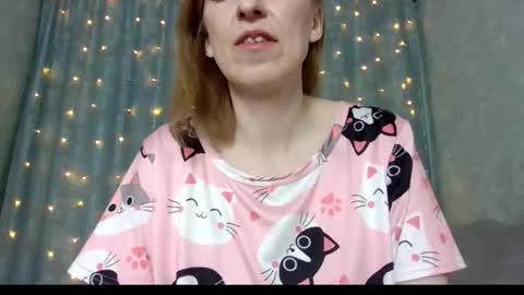 Snapshot of sweet_lilbunny chatting on January 6, 4:00 pm sweet_lilbunny online show from January 6, 4:00 pm