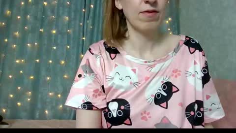 Snapshot of sweet_lilbunny chatting on January 8, 4:31 pm sweet_lilbunny online show from January 8, 4:31 pm