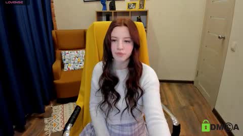 Snapshot of sweet_lottie chatting on February 11, 7:35 am sweet_lottie online show from February 11, 7:35 am