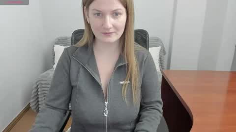 Mila online show from January 13, 4:34 pm