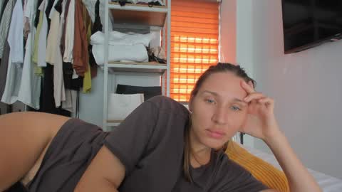 Sofi online show from March 29, 6:24 am