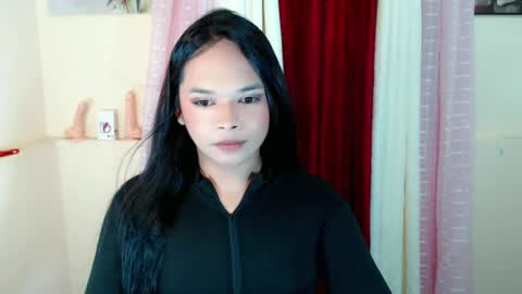 sweet_moonlight69 online show from July 1, 1:45 pm