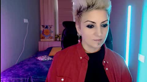 sweet_n_strong online show from February 15, 6:10 am