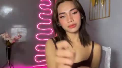 sweet_nikki03 online show from April 23, 10:12 pm