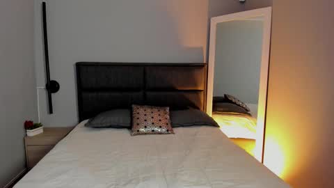 Sweet Obsession online show from February 11, 12:43 pm