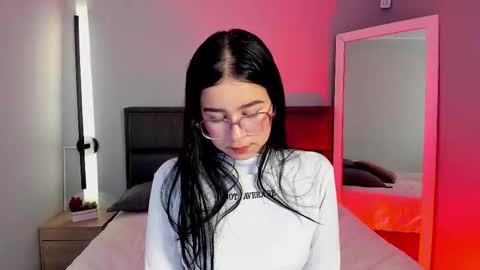 Sweet Obsession online show from February 17, 12:45 pm