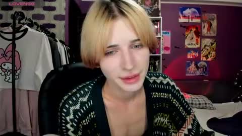kira online show from July 28, 6:42 pm