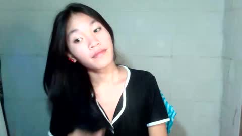 REYAN online show from May 13, 2:14 pm