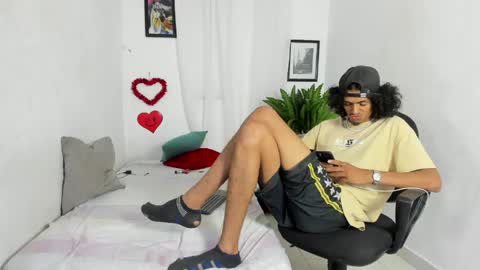 sweet_rose72 online show from May 15, 11:56 pm