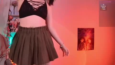  Shena  online show from May 22, 1:17 pm