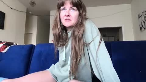 Snapshot of sweet_truffle chatting on July 3, 12:11 pm Heidi Brenner - Please check bio for schedule FAQ online show from July 3, 12:11 pm