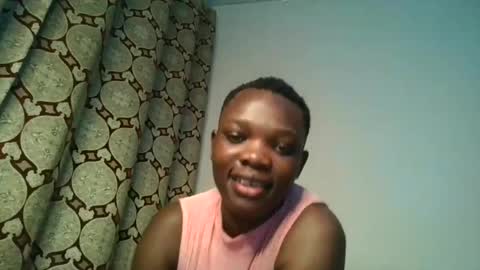 Snapshot of sweetassbabe20 chatting on June 21, 5:37 pm Sweetass online show from June 21, 5:37 pm