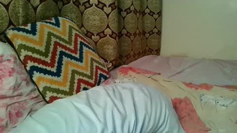Snapshot of sweetassbabe20 chatting on June 25, 5:07 am Sweetass online show from June 25, 5:07 am