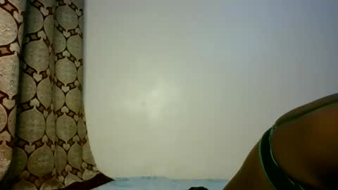 Snapshot of sweetassbabe20 chatting on July 12, 4:53 pm Sweetass online show from July 12, 4:53 pm