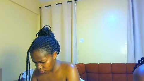 Snapshot of sweetcarl12 chatting on June 14, 4:42 pm melsy online show from June 14, 4:42 pm