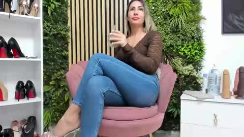 Cherry online show from January 18, 7:01 am