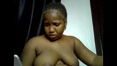 sweetcoochiex online show from April 18, 7:18 pm