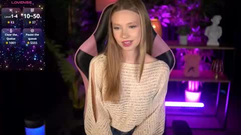 Lina online show from March 5, 3:41 pm