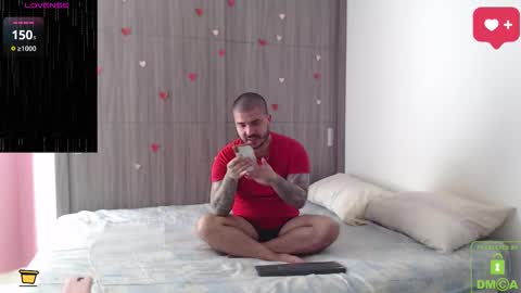 Snapshot of sweetdesires_ chatting on February 20, 2:39 pm online show from February 20, 2:39 pm
