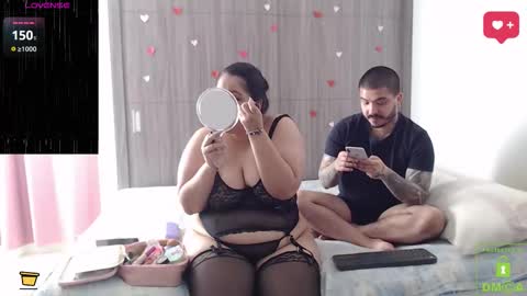 Snapshot of sweetdesires_ chatting on February 28, 1:45 pm online show from February 28, 1:45 pm